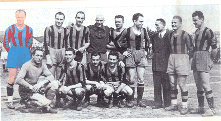 Descrizione: C:\REGGIANA1\Maglie\1920 1951\1938 39.gif